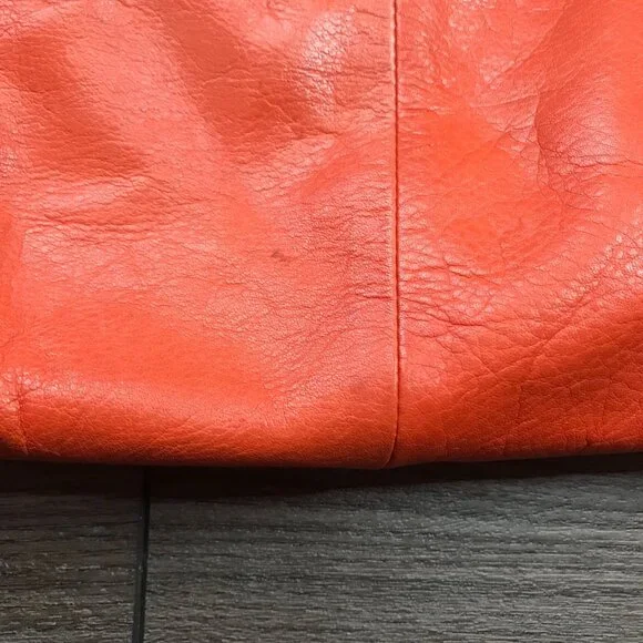 FOSSIL Explorer Crossbody Bag Orange Pebbled Leather Zip Top‎ Purse Pockets FLAW - Picture 6 of 16